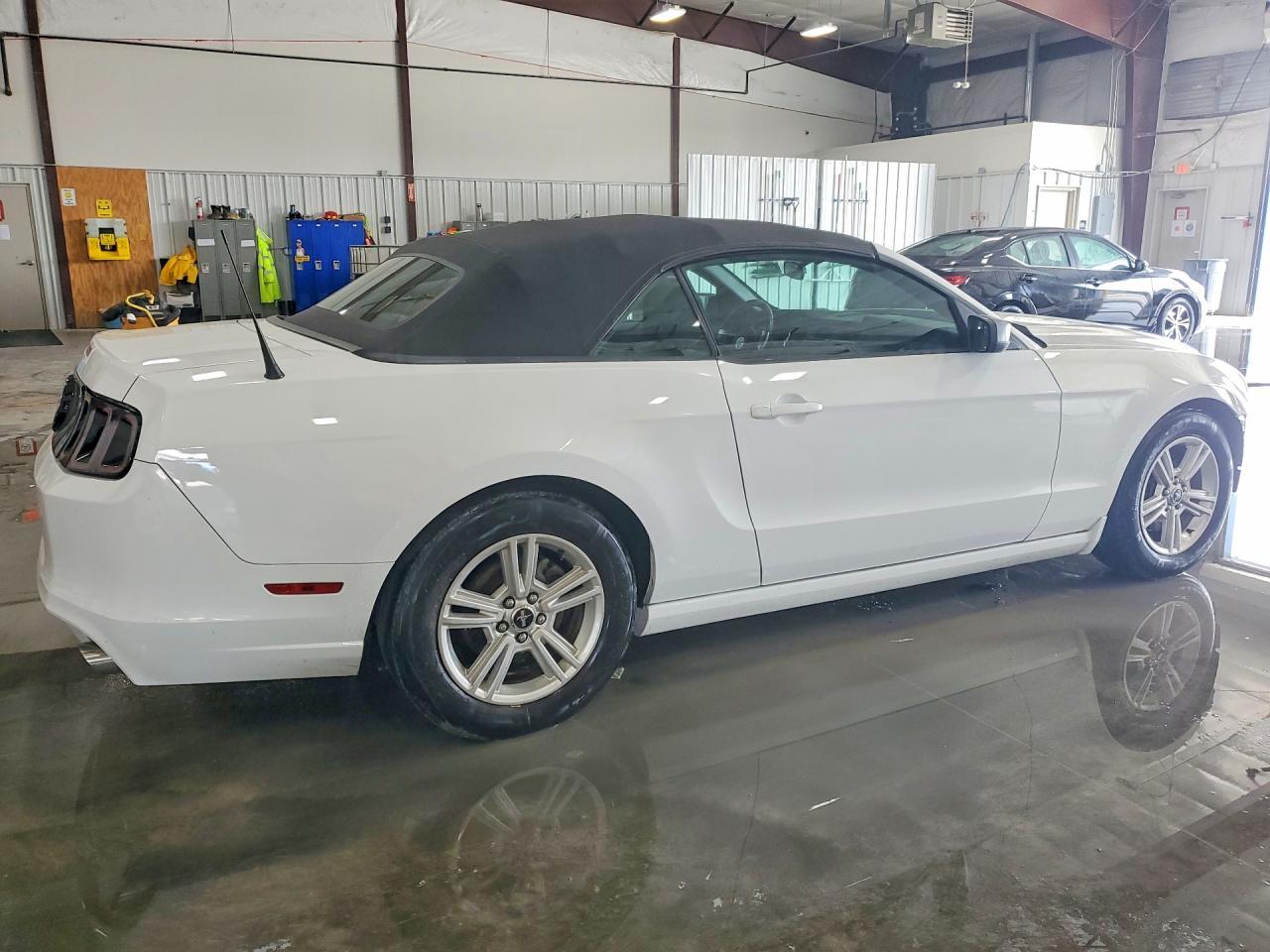 2014 FORD MUSTANG