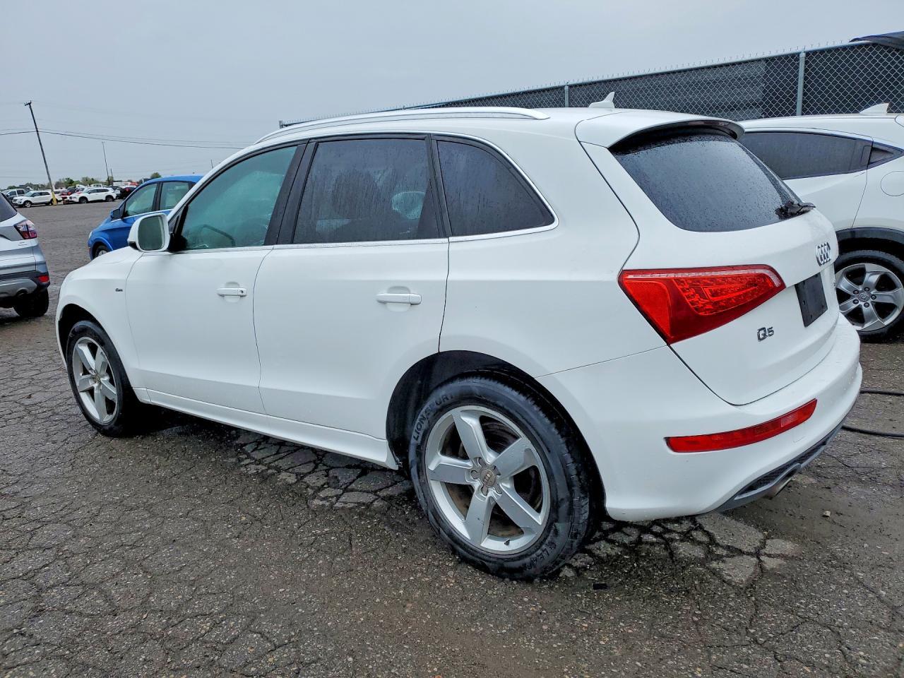 2012 AUDI Q5