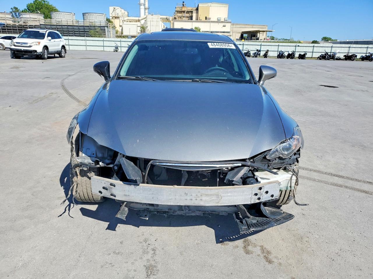2016 LEXUS IS 200t