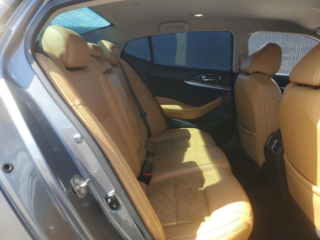 2016 NISSAN Maxima