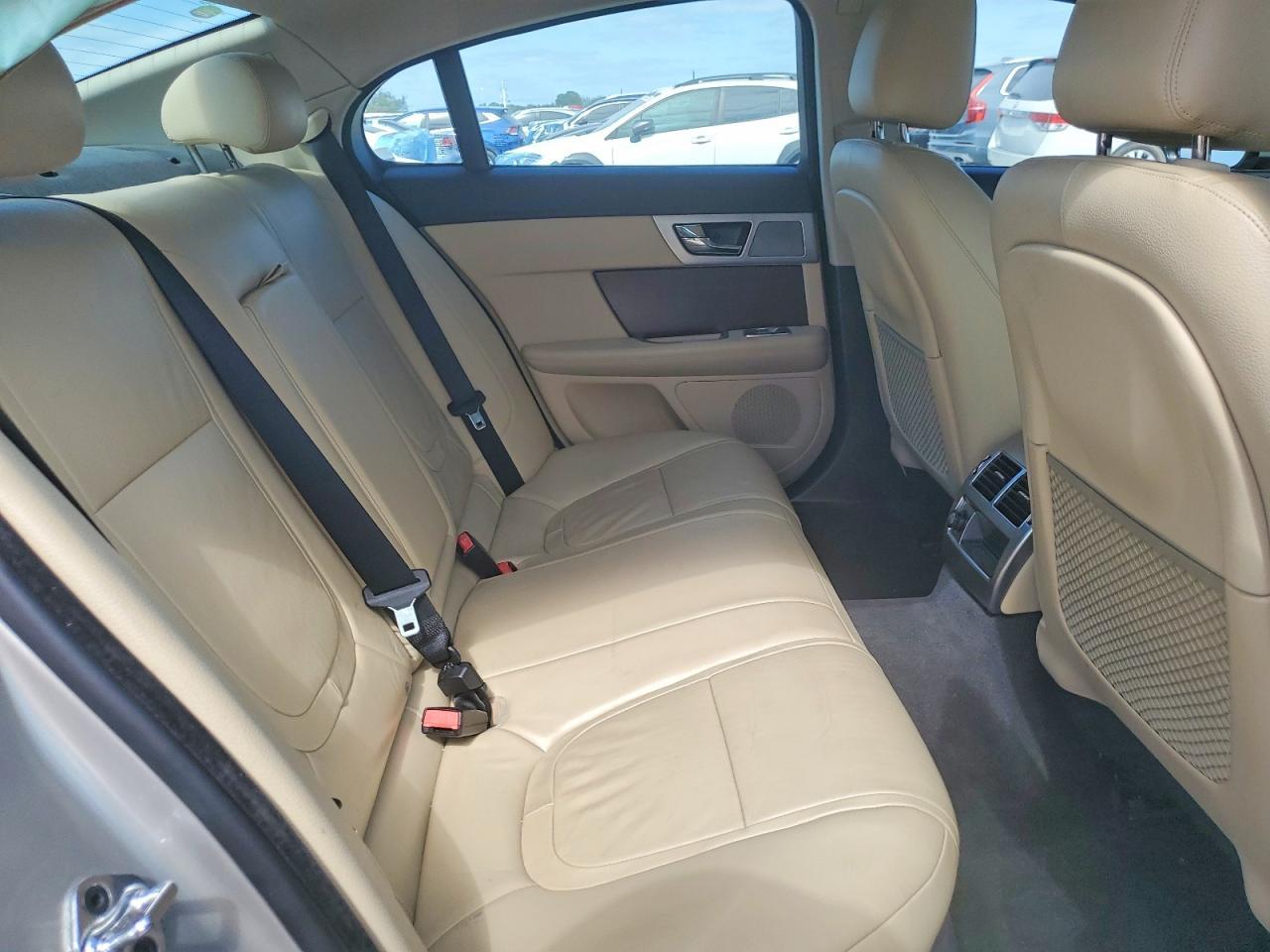 2013 JAGUAR XF
