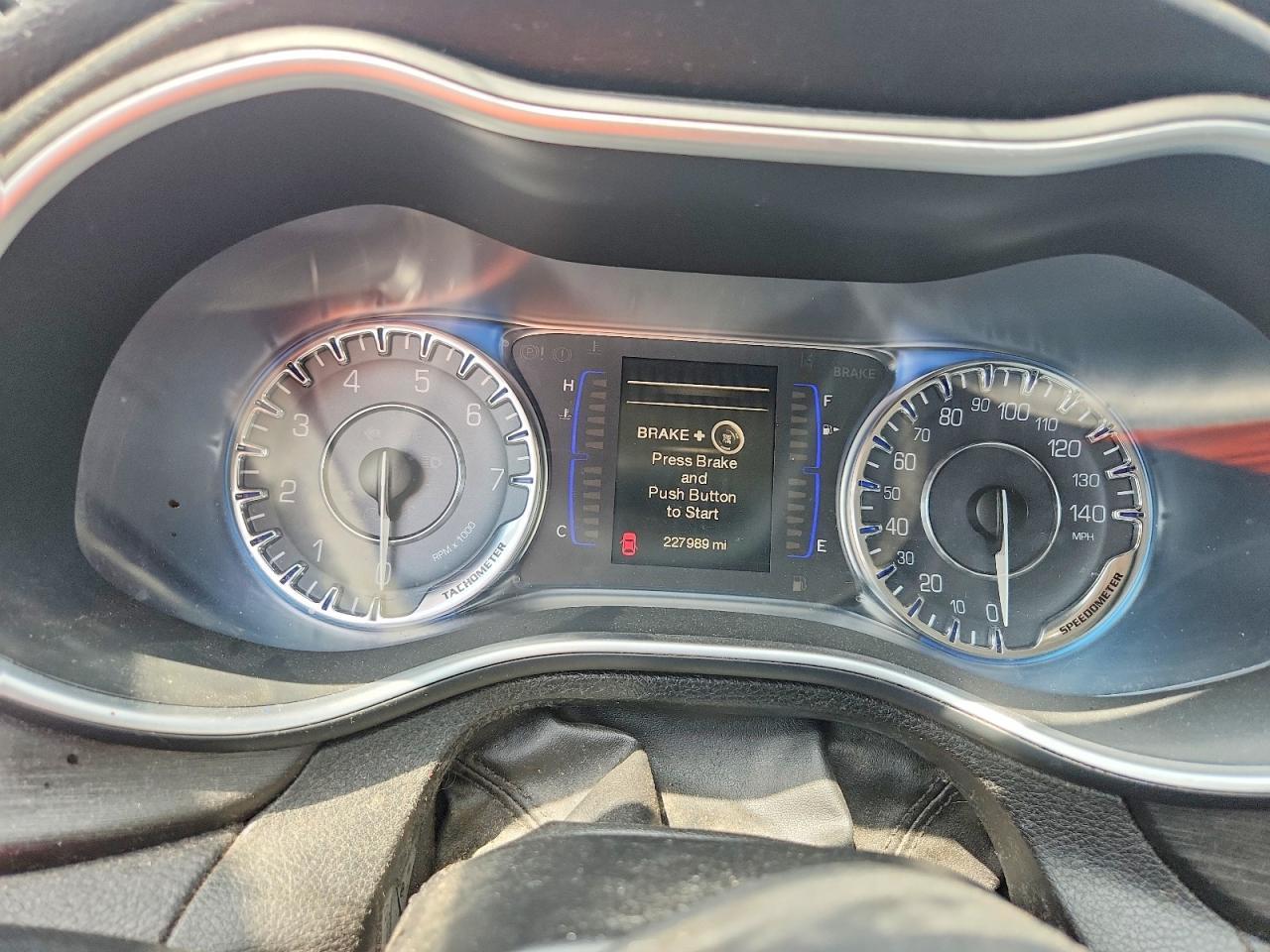 2015 CHRYSLER 200