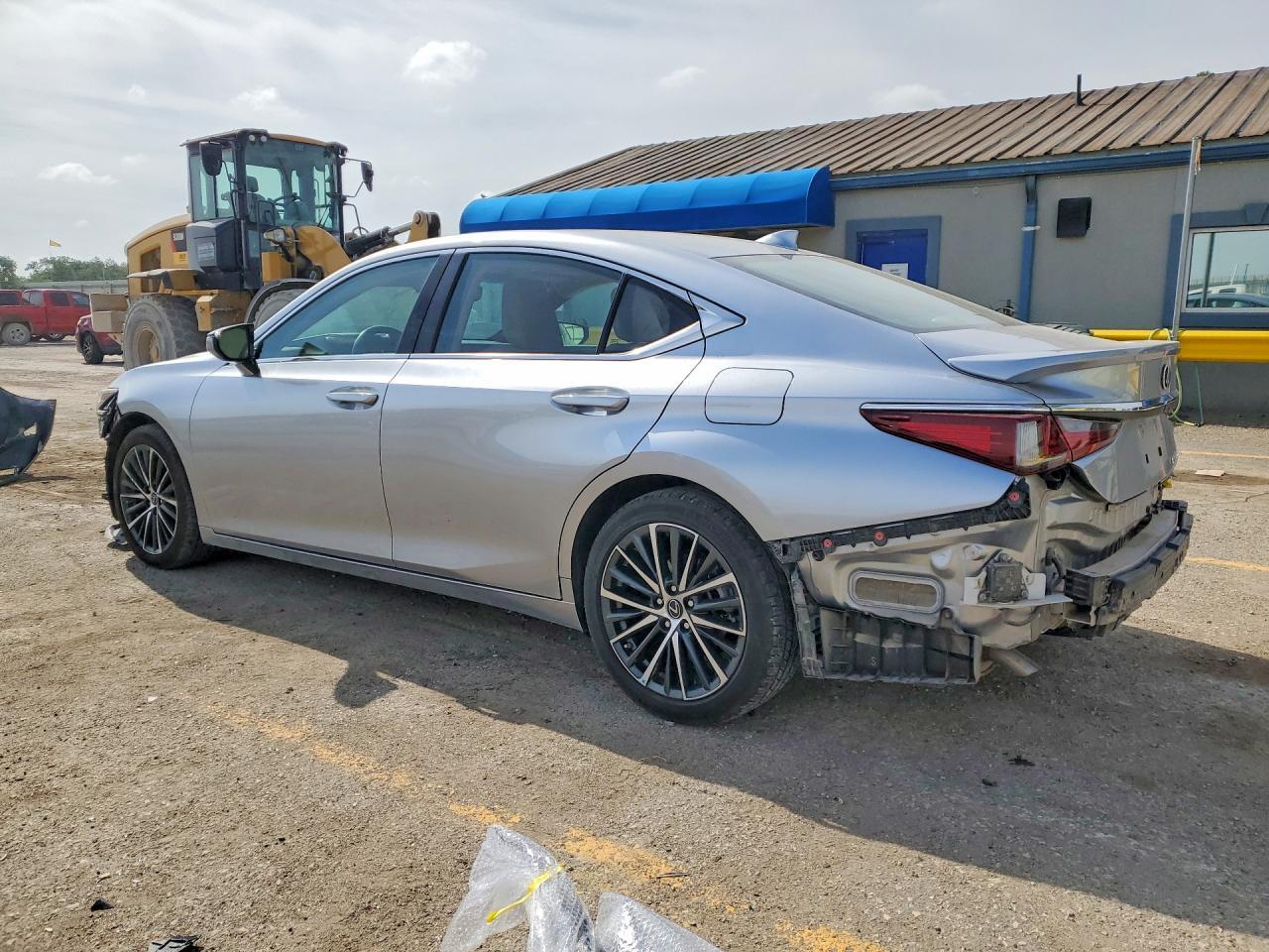 2024 LEXUS ES 300H