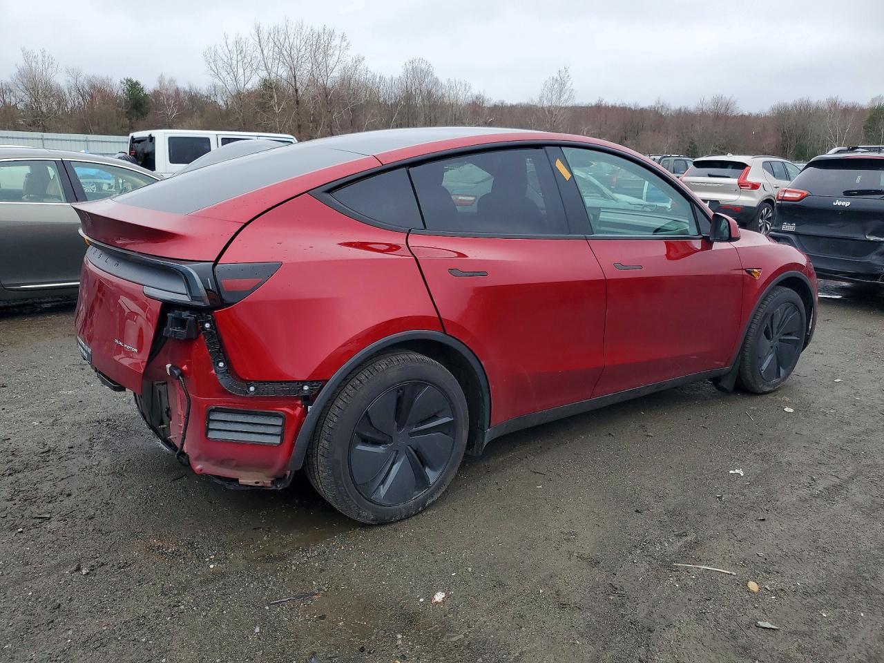 2026 TESLA MODEL Y