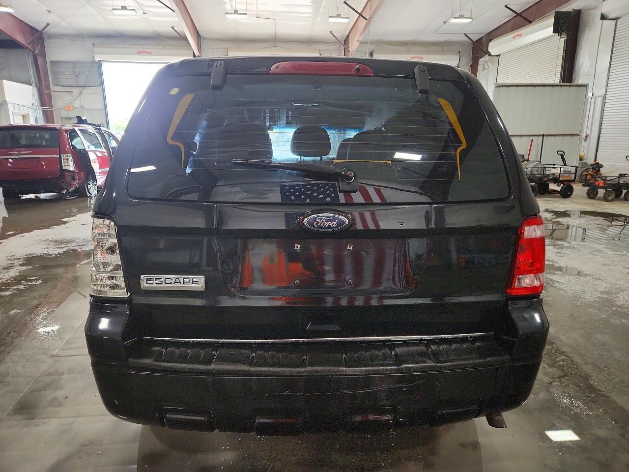 2010 FORD ESCAPE