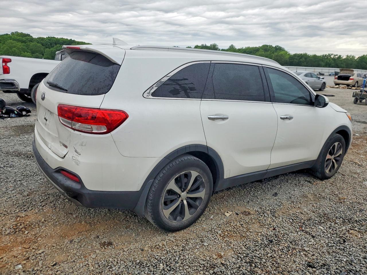 2018 KIA SORENTO
