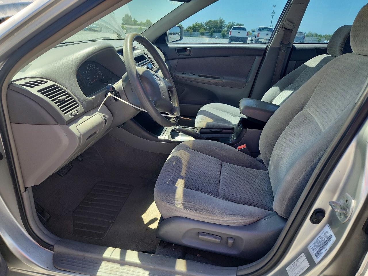 2002 TOYOTA CAMRY