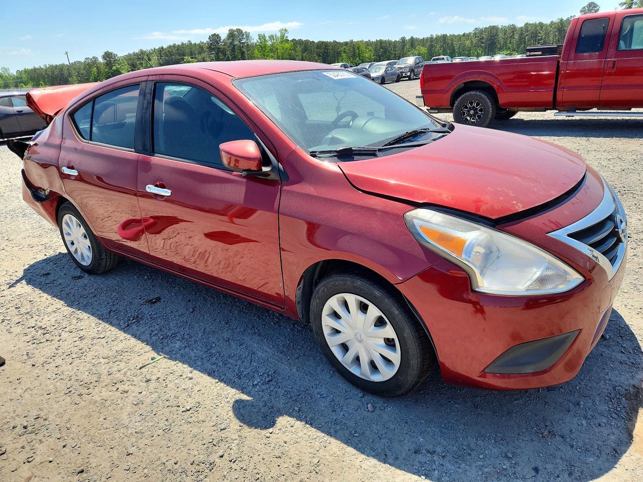 2017 NISSAN VERSA