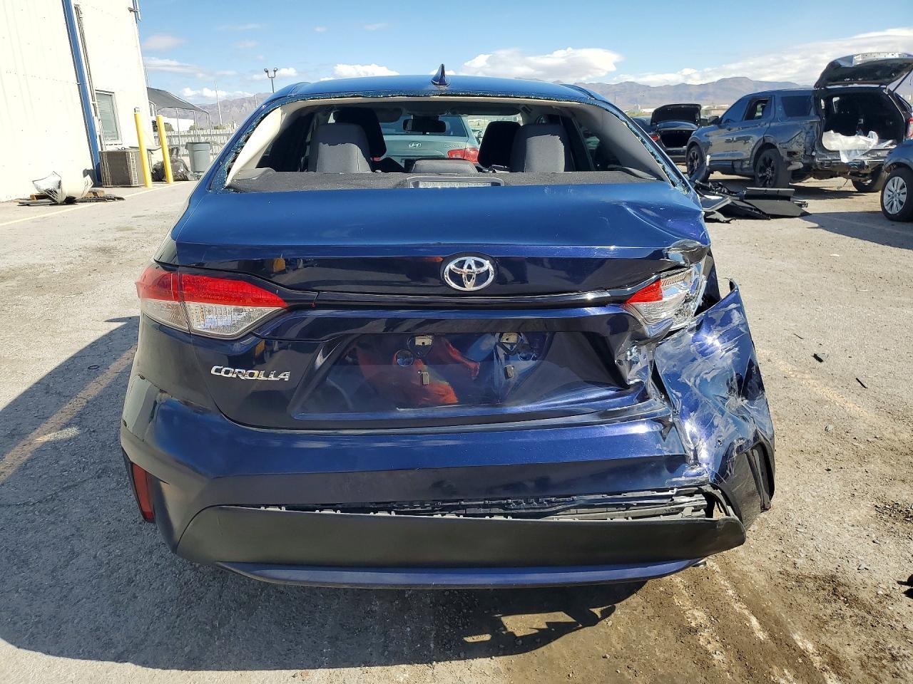 2022 TOYOTA COROLLA