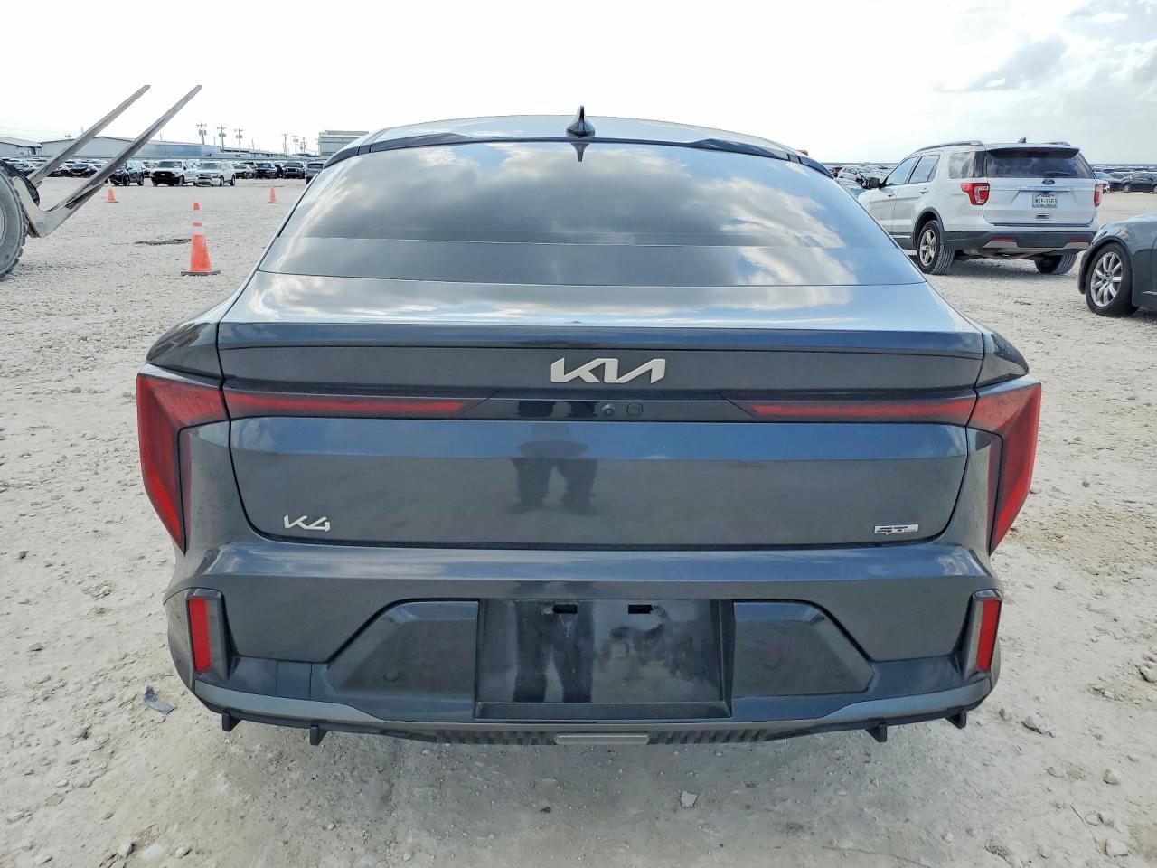 2025 KIA K4