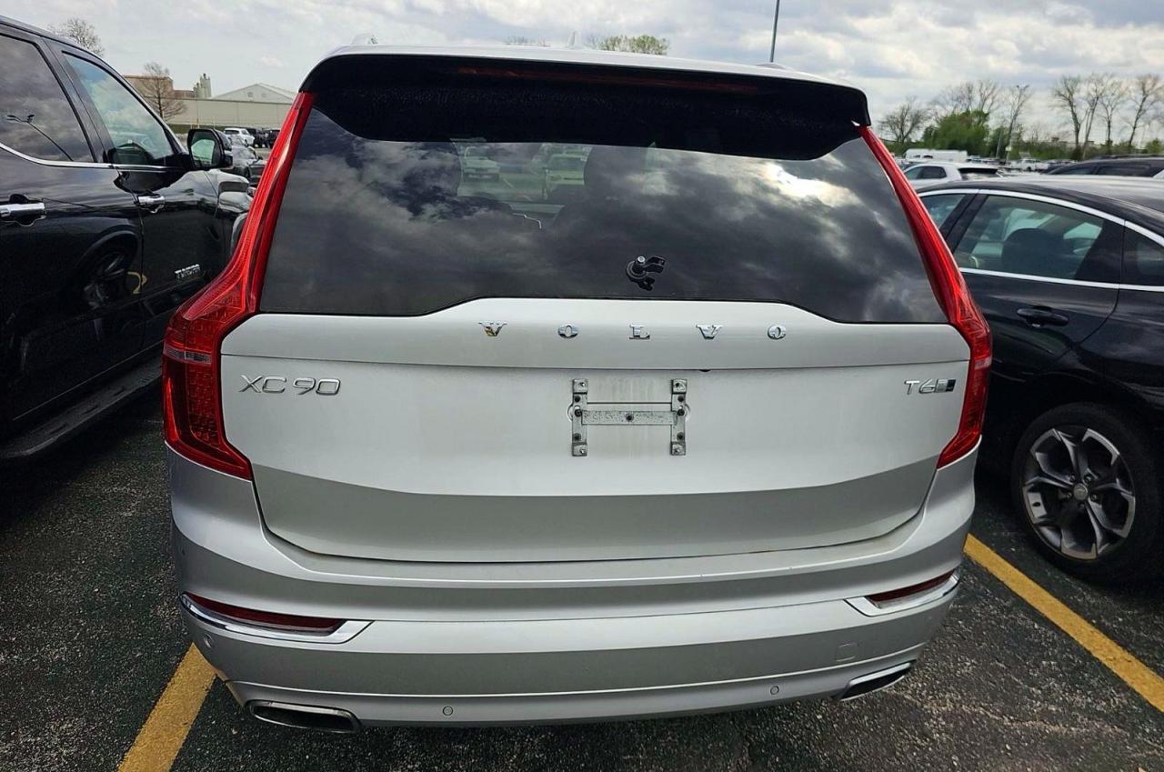 2019 VOLVO XC90