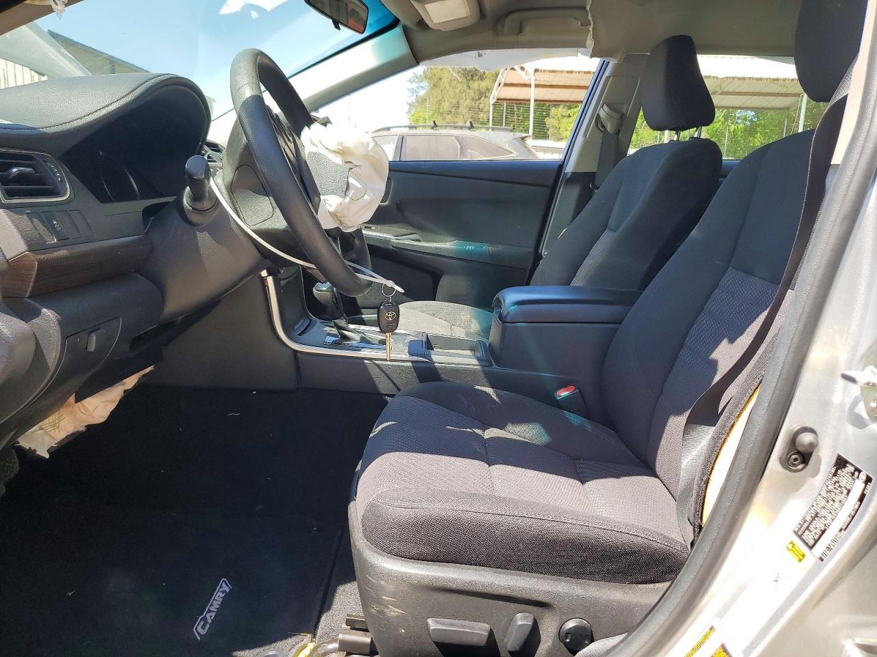 2016 TOYOTA CAMRY