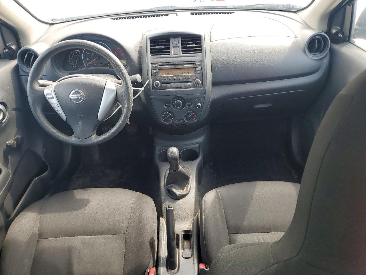 2015 NISSAN VERSA