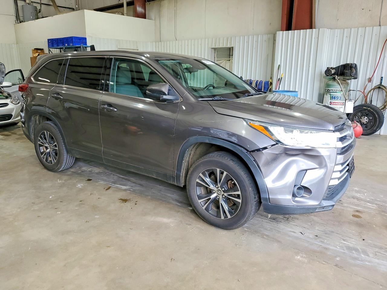 2019 TOYOTA HIGHLANDER