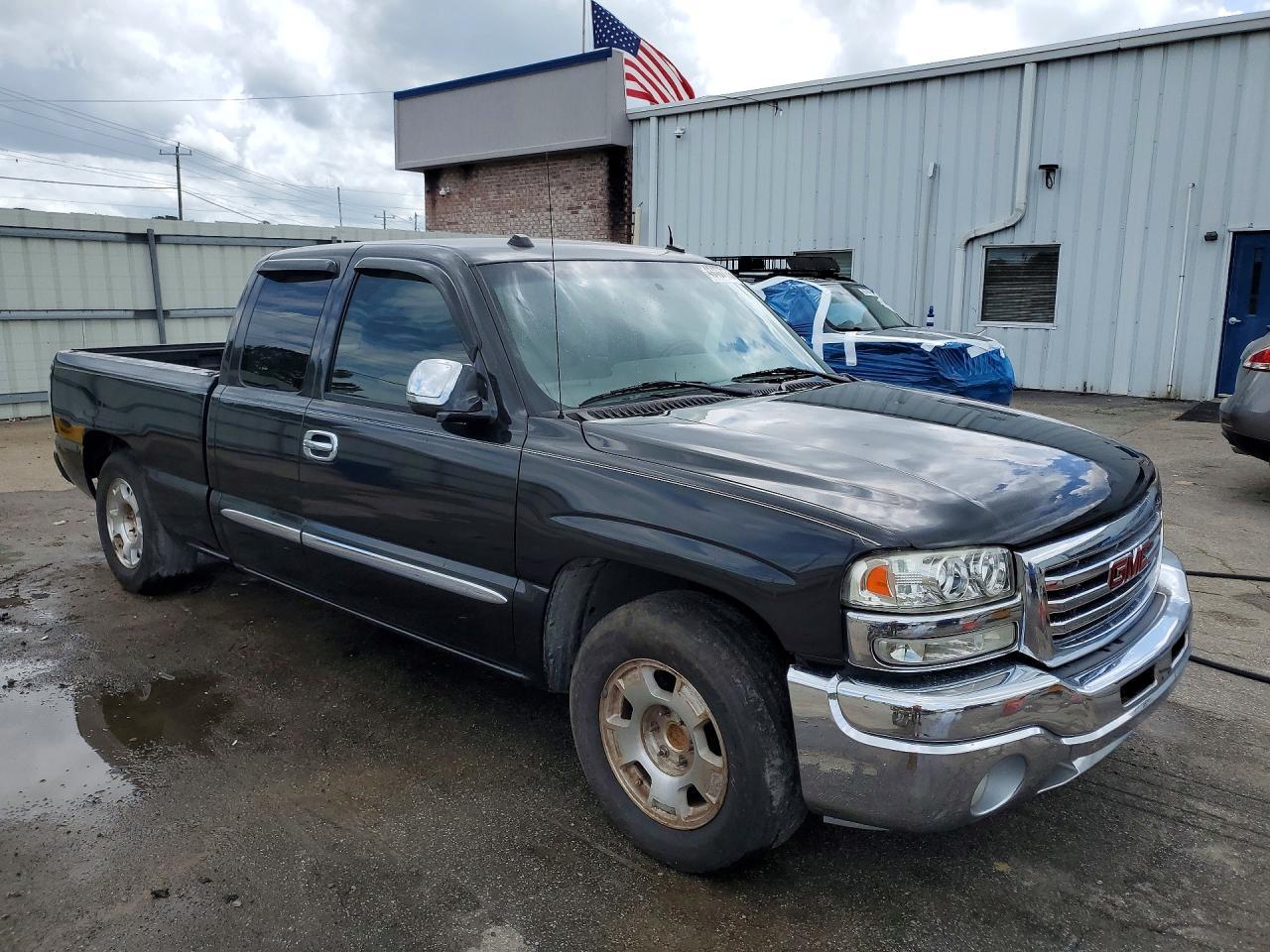 2004 GMC Sierra