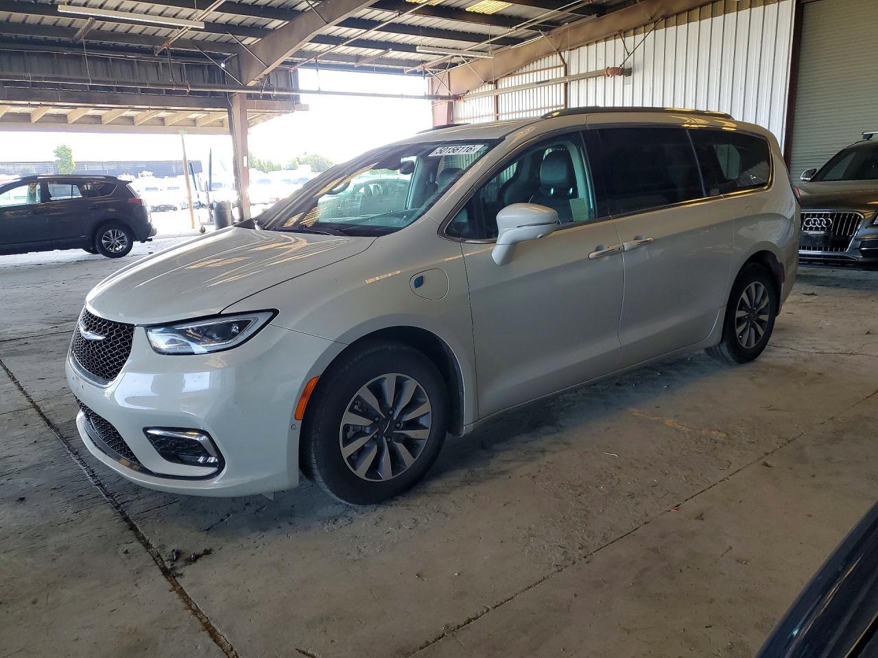 2021 CHRYSLER Pacifica