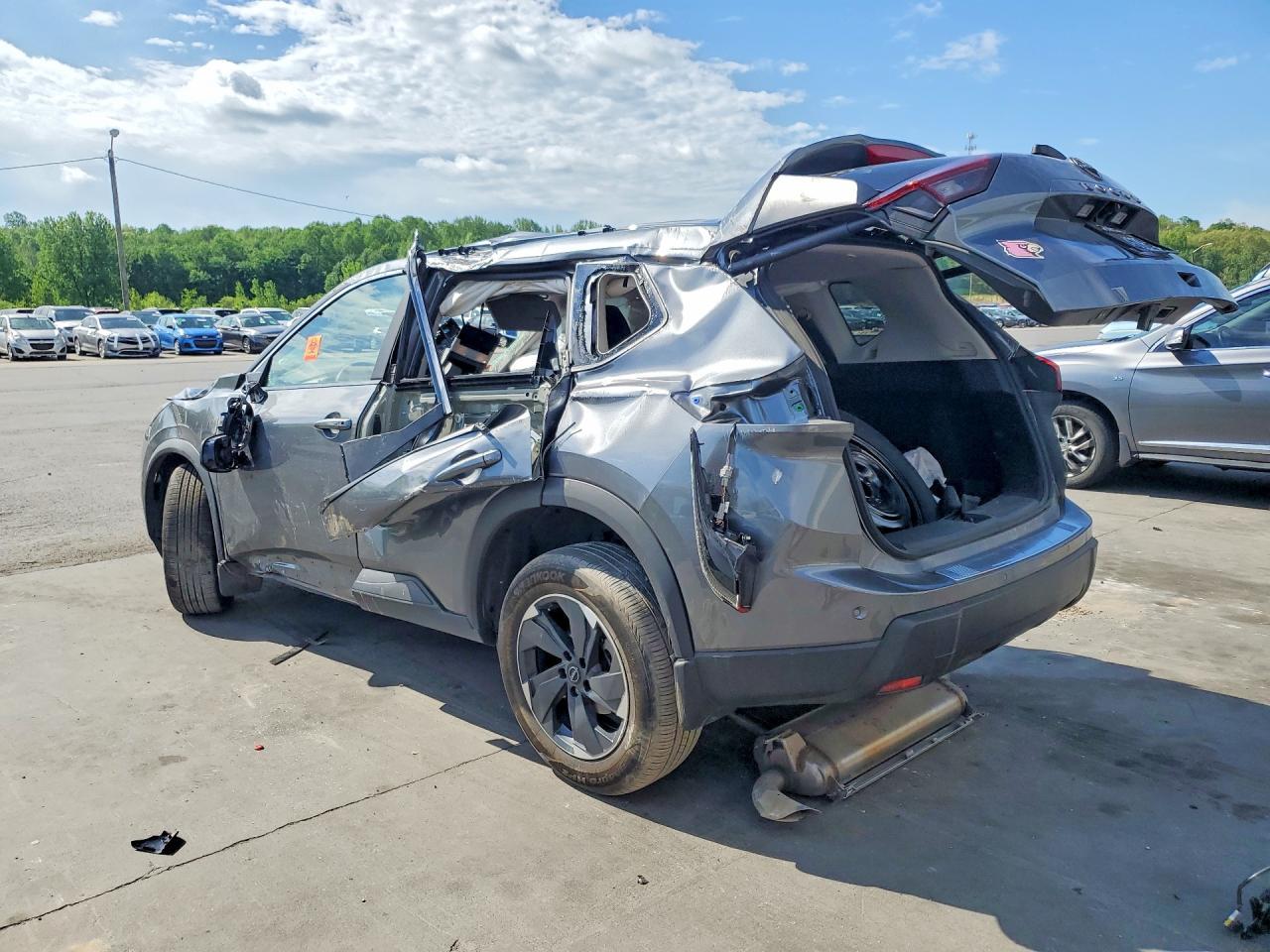 2025 NISSAN ROGUE