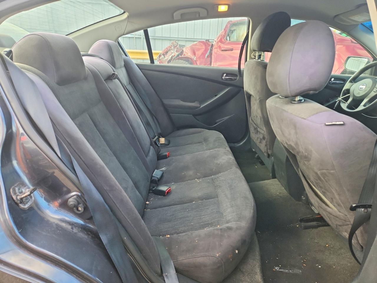2010 NISSAN ALTIMA