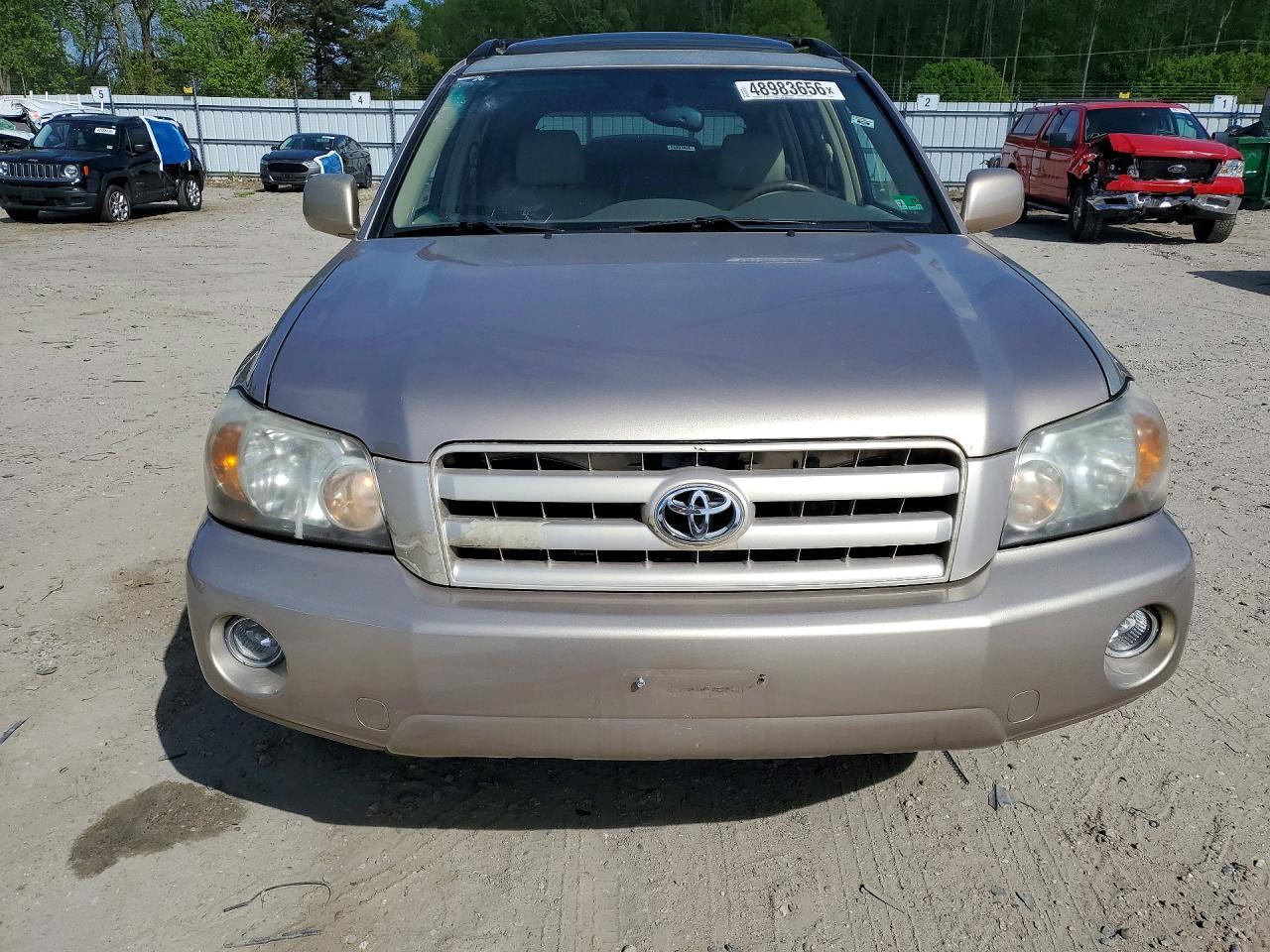 2004 TOYOTA HIGHLANDER
