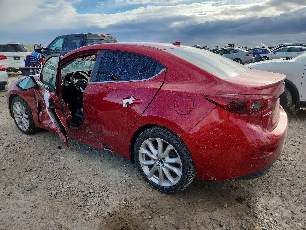 2015 MAZDA 3