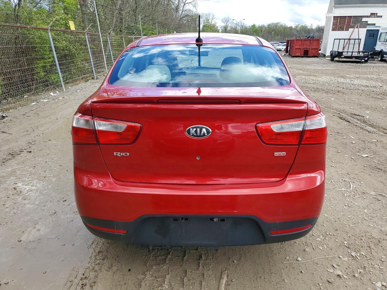 2013 KIA RIO