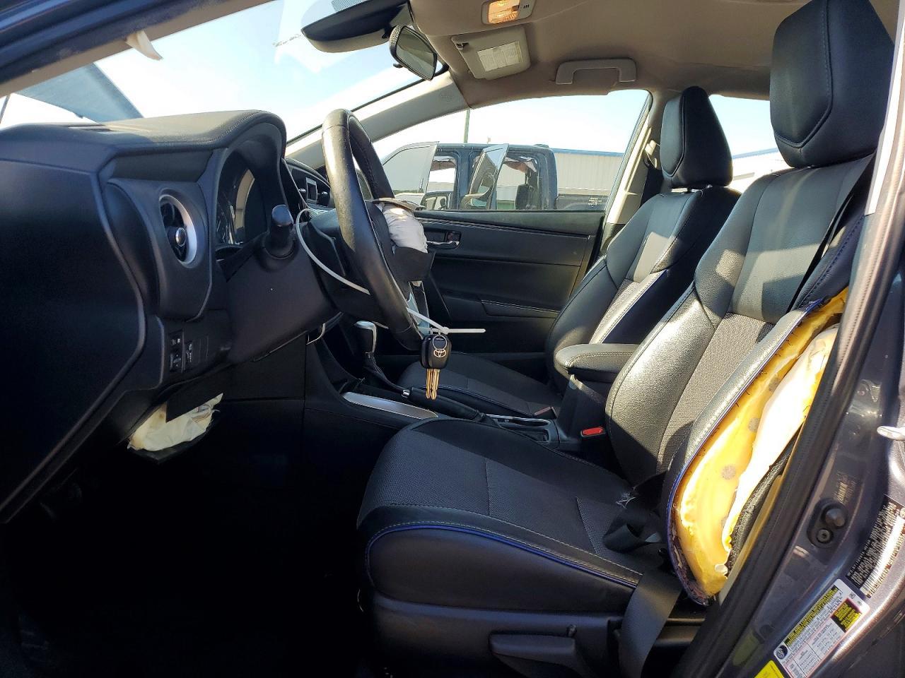 2017 TOYOTA COROLLA