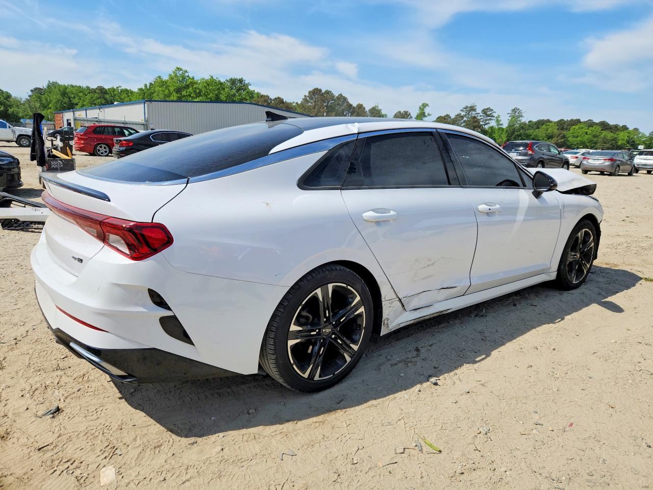 2022 KIA K5