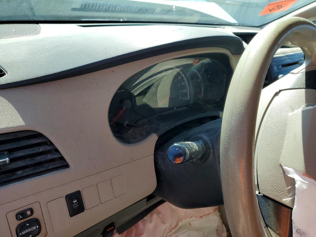 2014 TOYOTA SIENNA