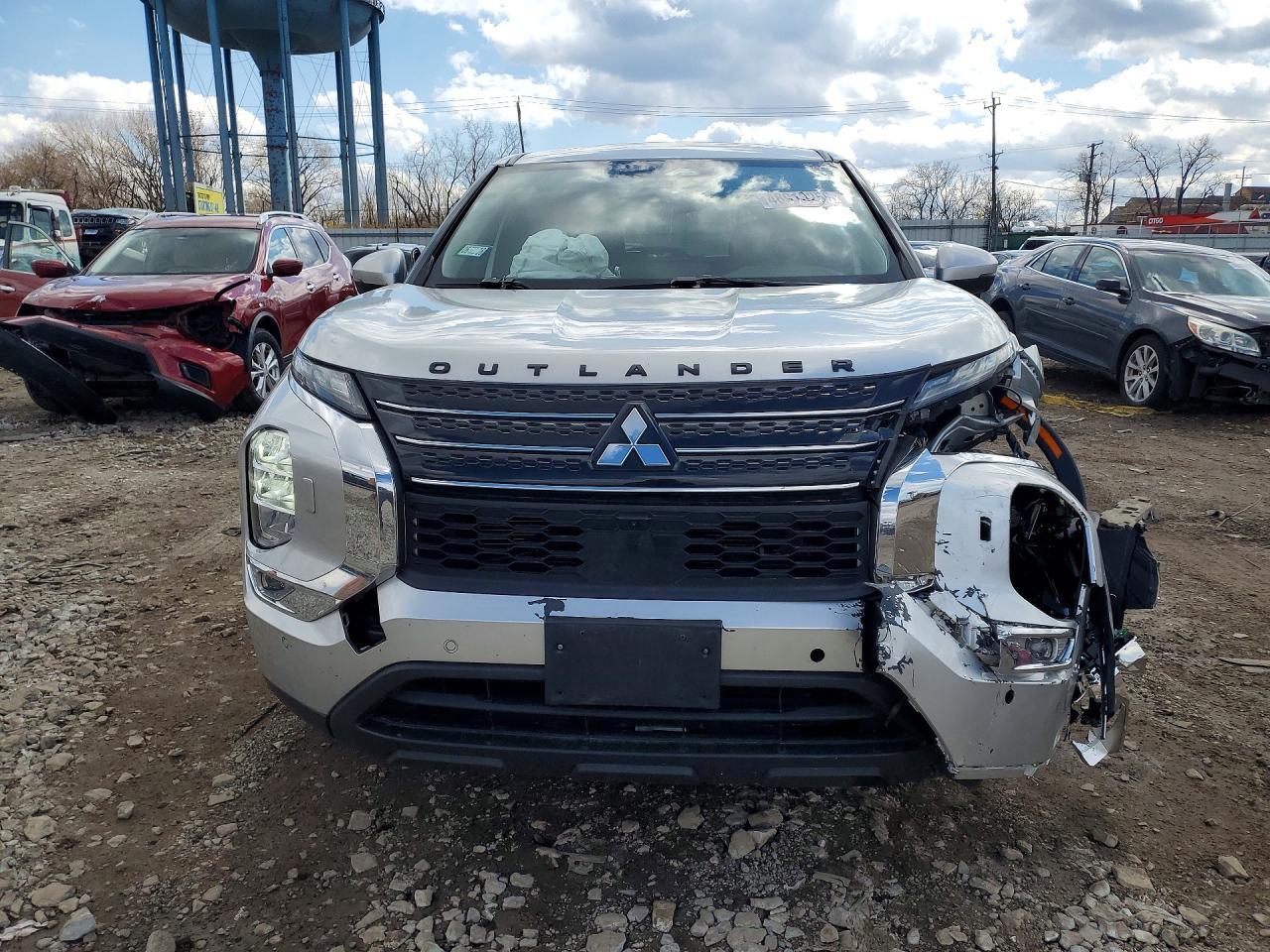 2022 MITSUBISHI outlander