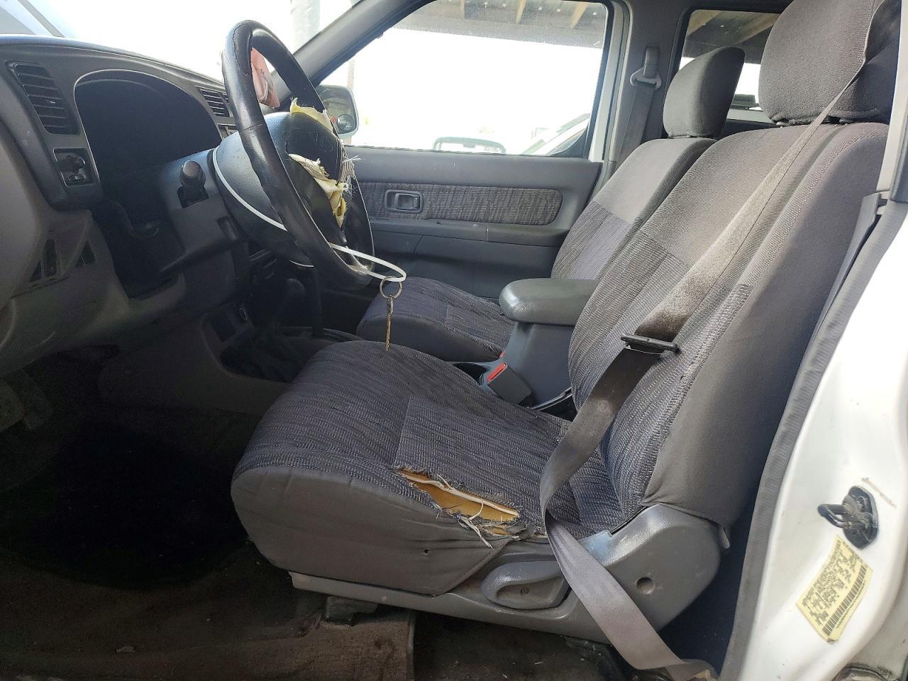 2000 NISSAN Frontier