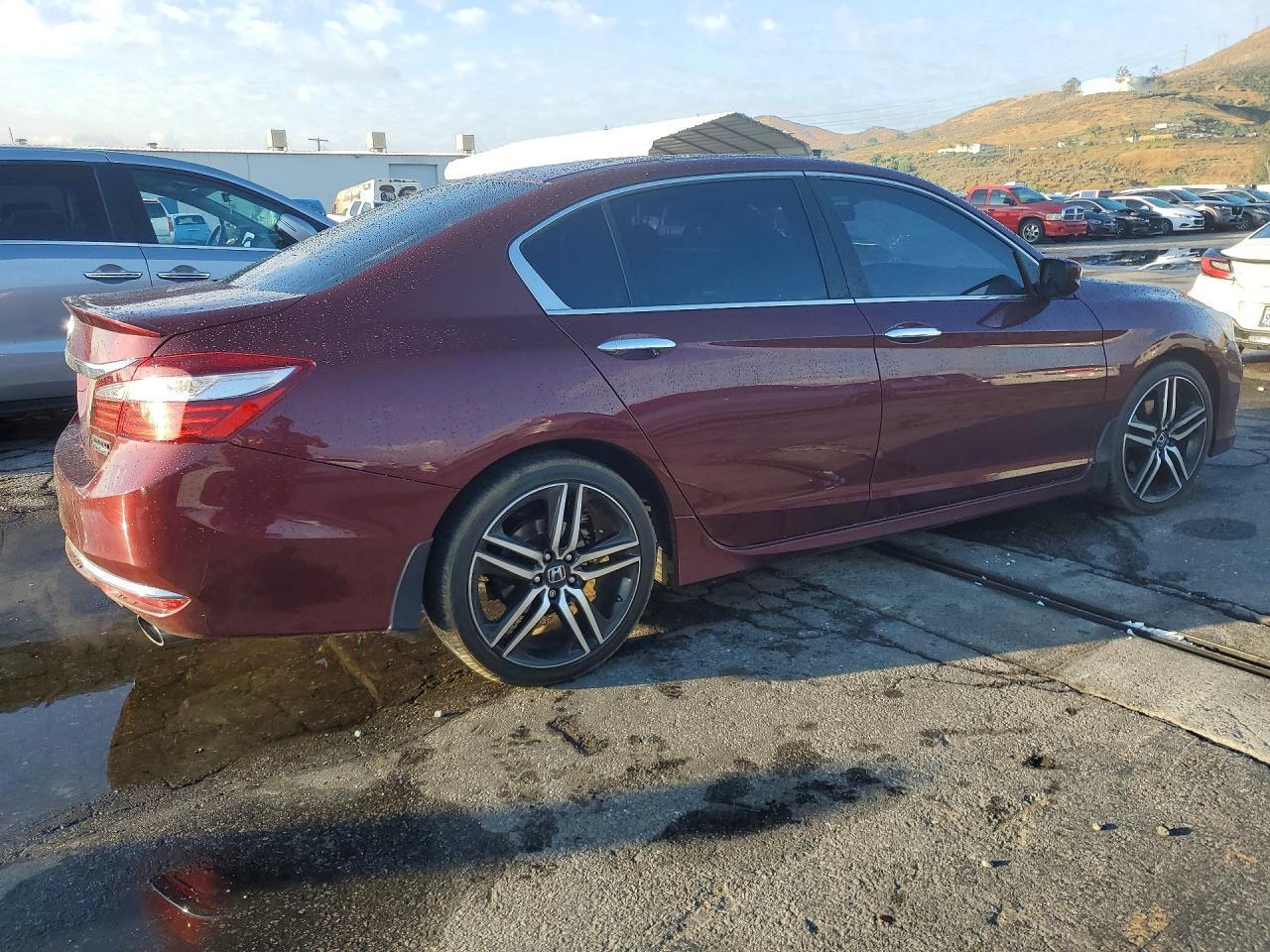 2017 HONDA ACCORD
