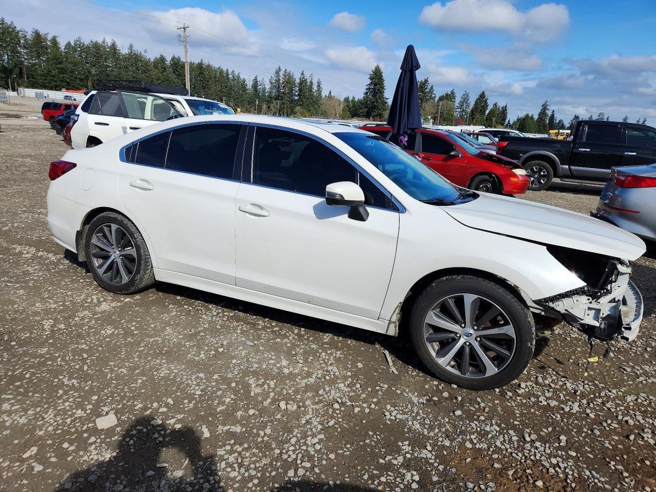 2016 SUBARU Legacy