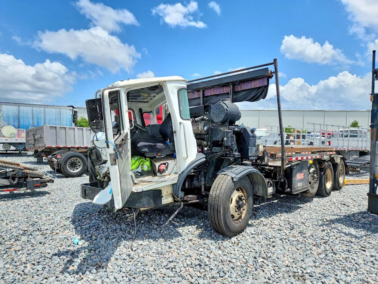 2016 Autocar Llc Xpeditor
