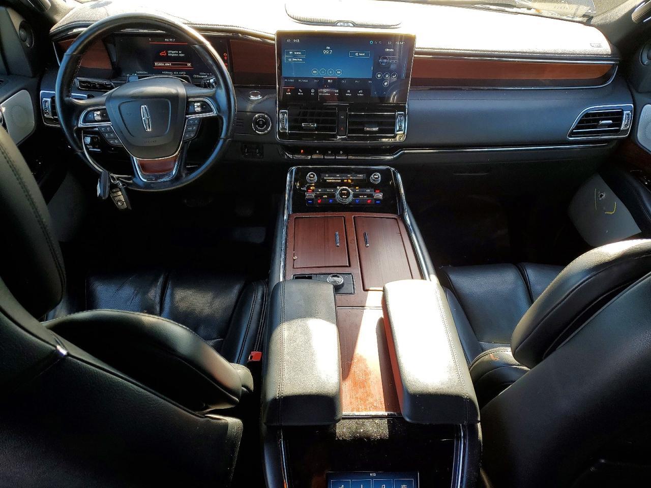2022 LINCOLN Navigator