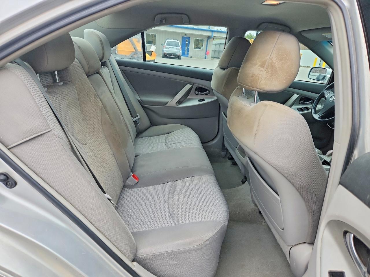 2011 TOYOTA CAMRY