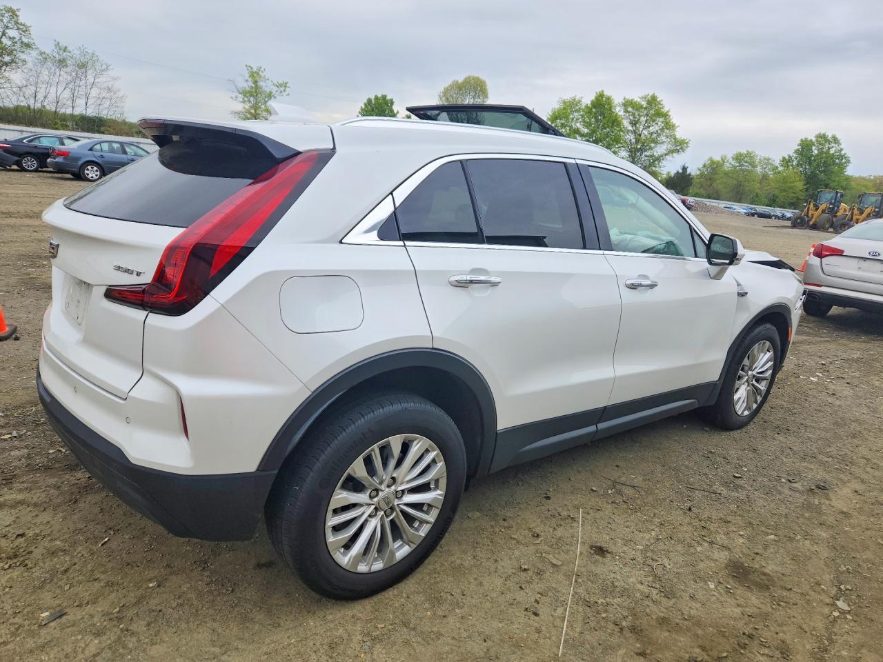 2024 CADILLAC XT4