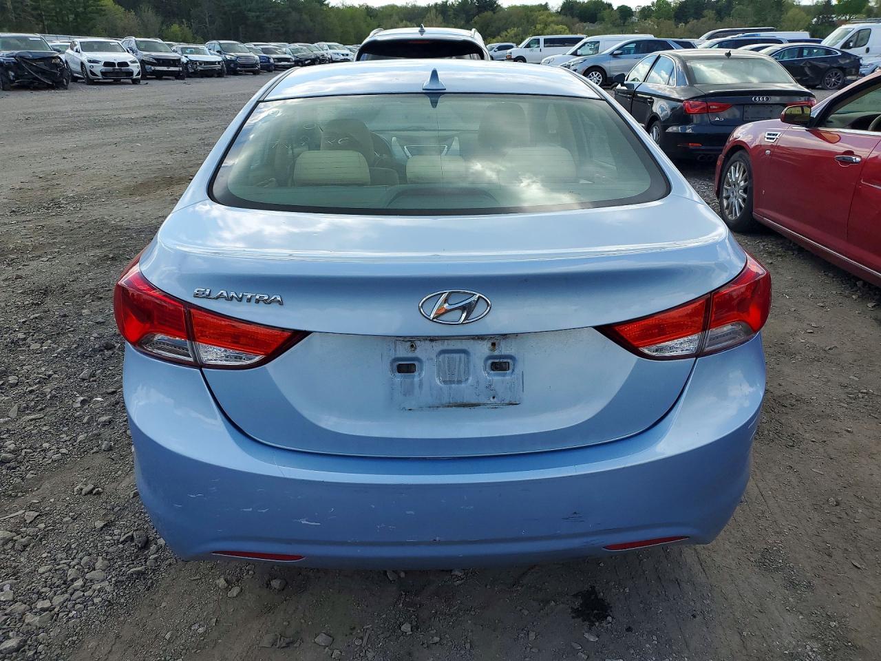 2012 HYUNDAI ELANTRA