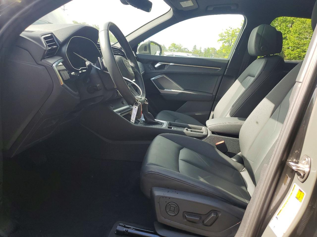 2025 AUDI Q3