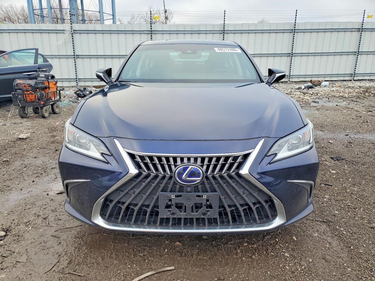 2022 LEXUS ES 300H