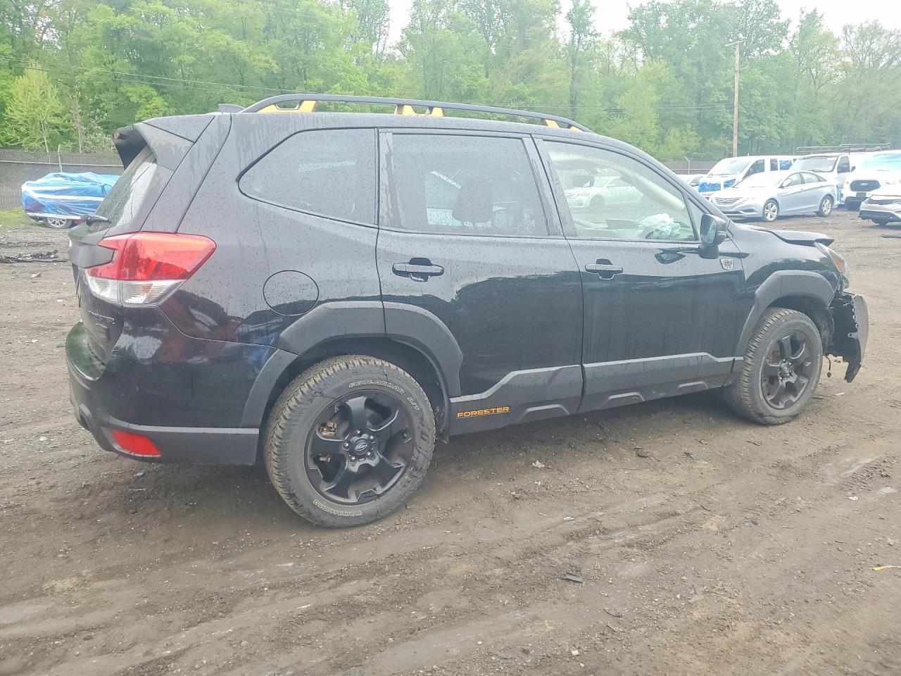 2023 SUBARU FORESTER