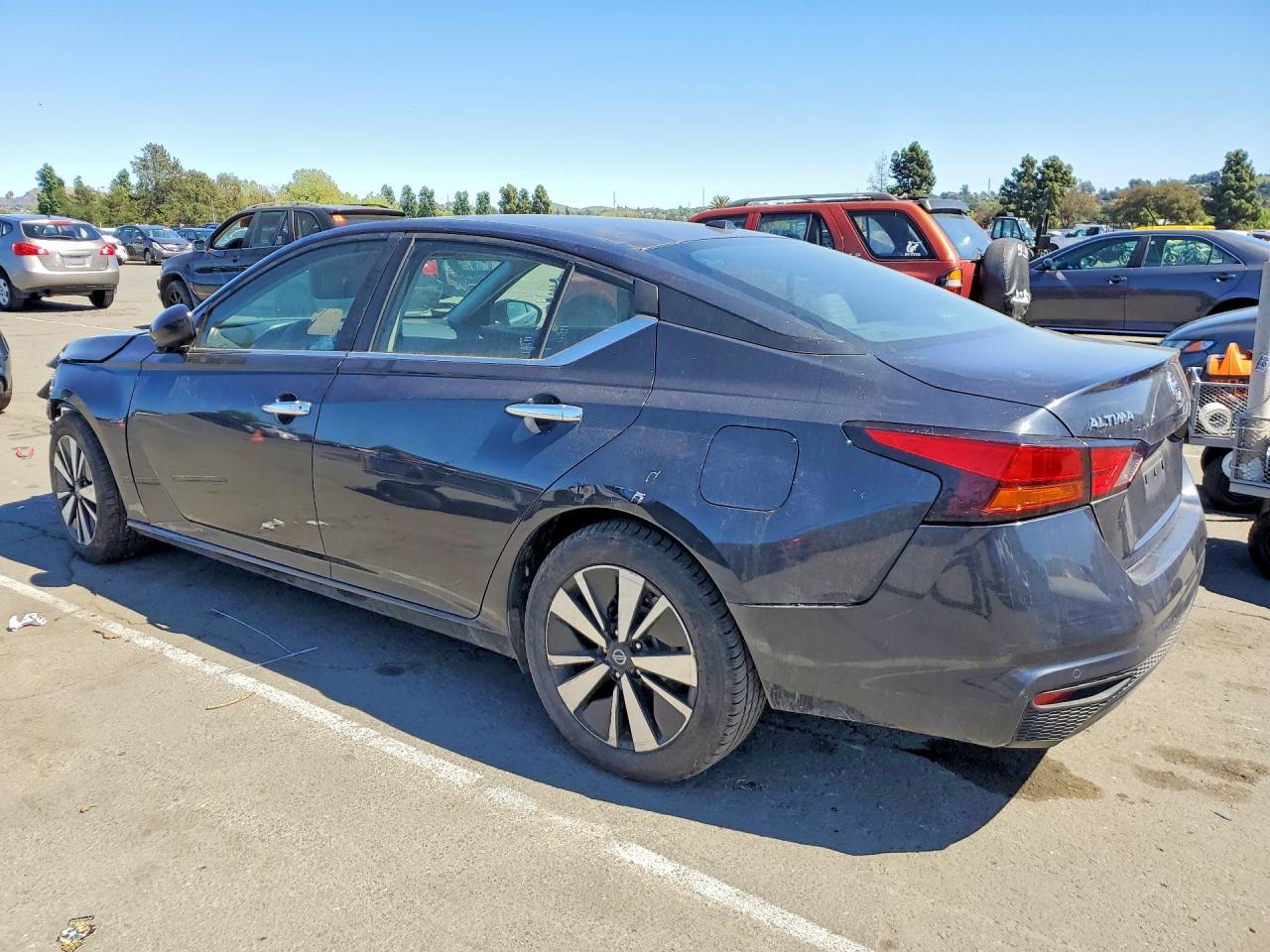 2022 NISSAN ALTIMA