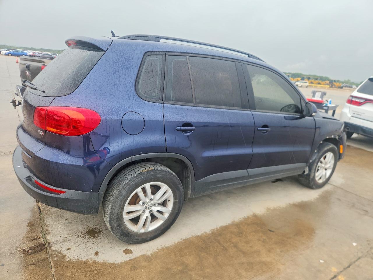 2016 VOLKSWAGEN TIGUAN
