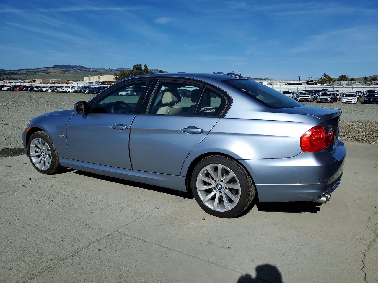 2010 BMW 3 SERIES