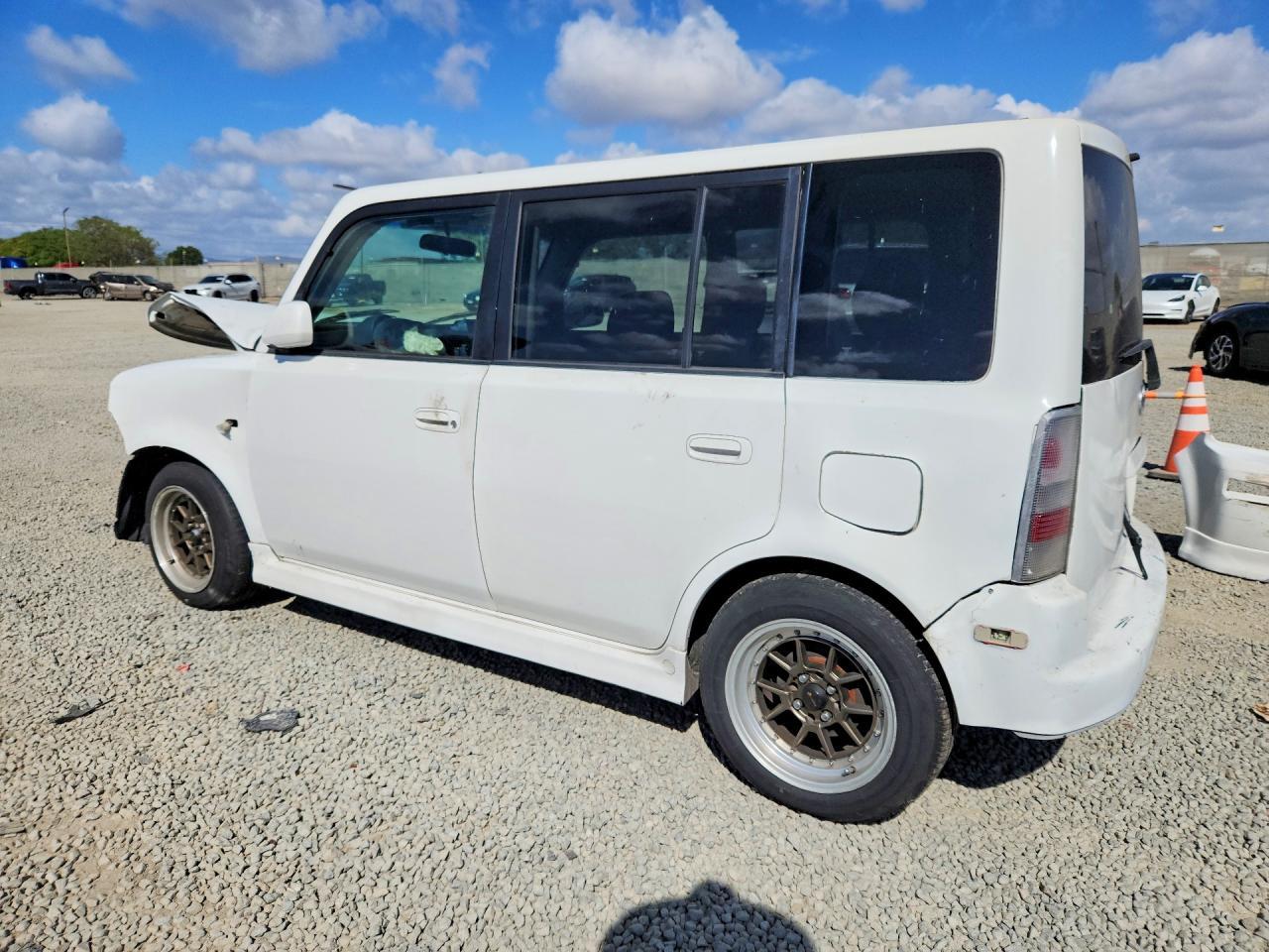 2006 SCION xB