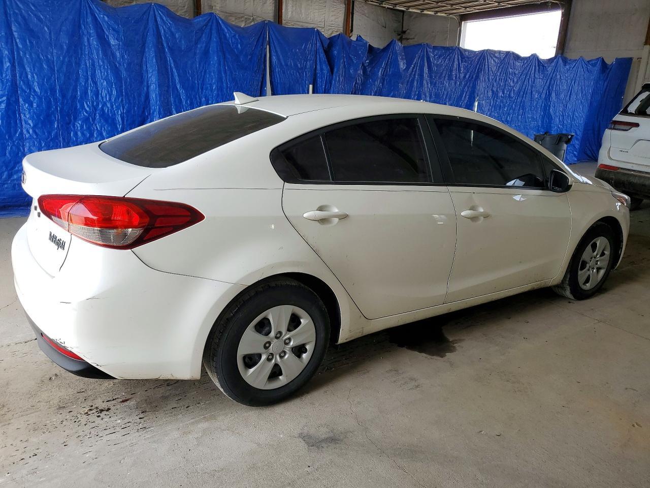2017 KIA FORTE