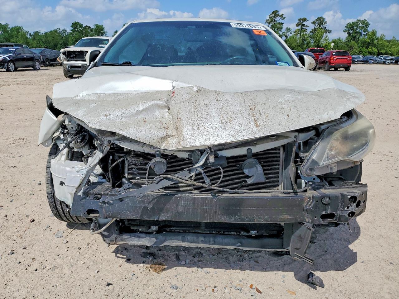 2016 TOYOTA Avalon