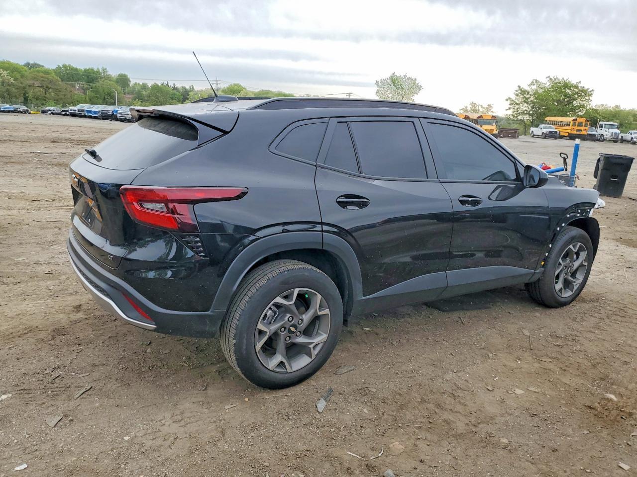 2025 CHEVROLET TRAX