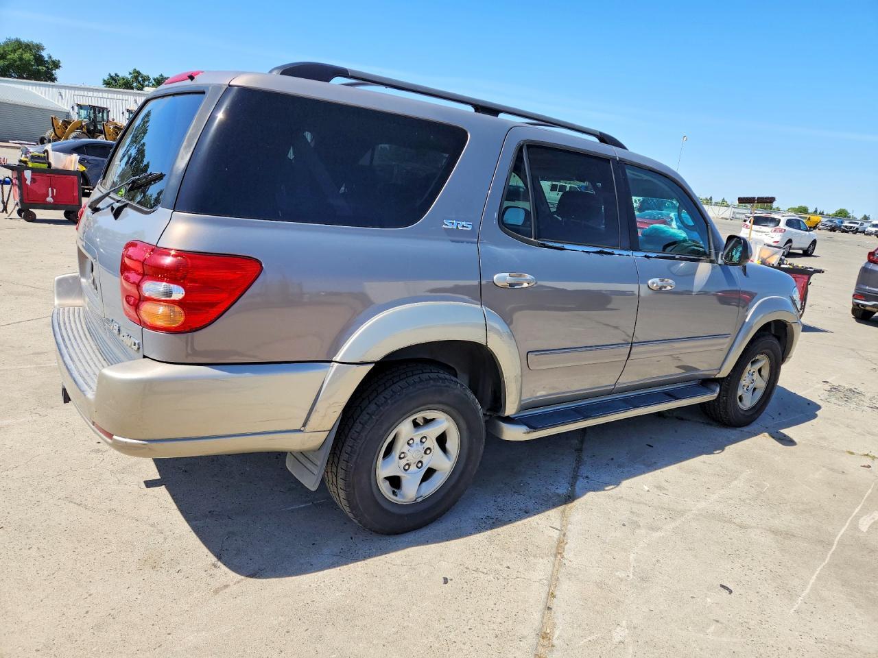 2001 TOYOTA Sequoia