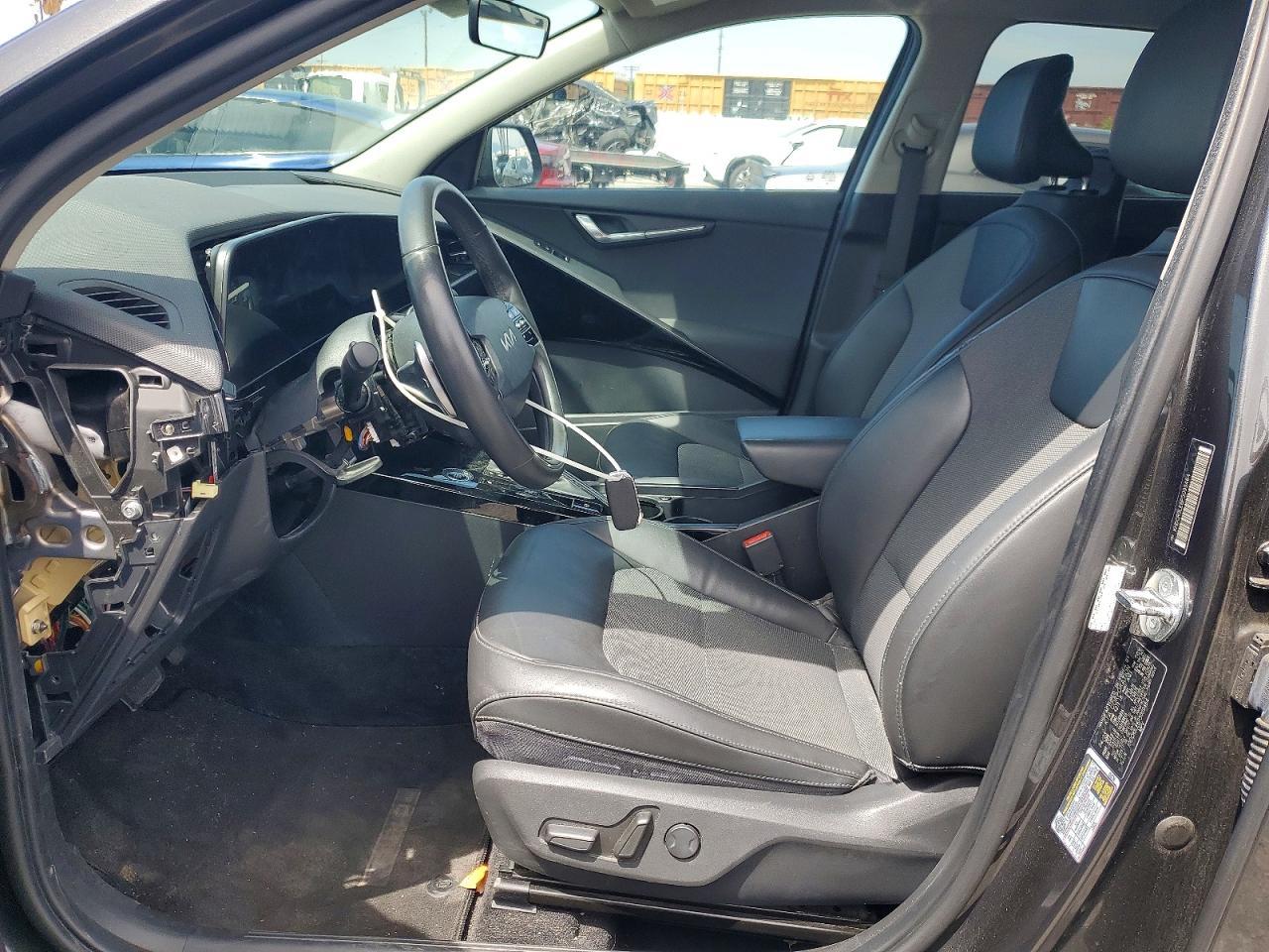 2023 KIA Niro