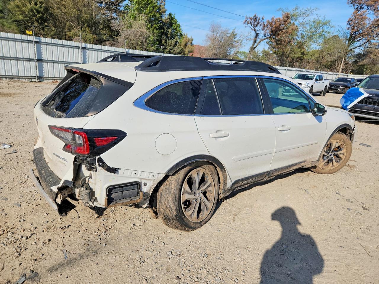 2020 SUBARU Outback
